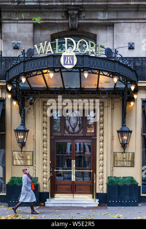 Hôtel Waldorf Hilton Hotel, Londres, Angleterre, Royaume-Uni Banque D'Images