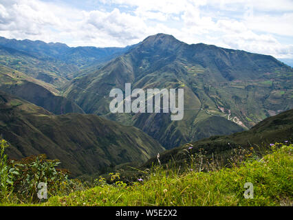 Kuelap Chachapoyas,Fief,6ème-16ème siècle,rarement visité, hors des sentiers battus,3000m up,Ville fortifiée,Nuage,guerriers du nord du Pérou, Amérique du Sud Banque D'Images