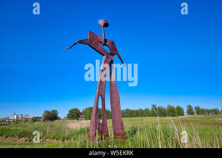 Buffalo, USA-20, Juillet 2019 : Télévision homme sculpture à Buffalo sur Greenway Trail à Buffalo avant-port Banque D'Images