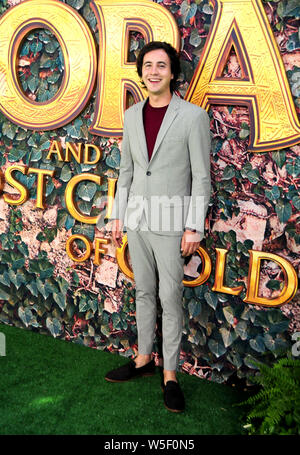 Los Angeles, Californie, USA 28 juillet 2019 Acteur Nicholas Coombe assiste à la Paramount Pictures, Paramount Joueurs et Nickelodeon Movies présente la première mondiale de 'Dora et la ville perdue d'Or" le 28 juillet 2019 à Regal Cinemas L.A. Vivre à Los Angeles, Californie, USA. Photo de Barry King/Alamy Live News Banque D'Images