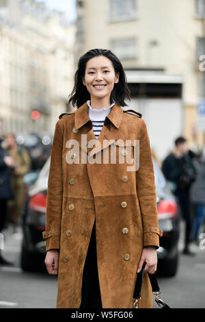 Modèle chinois Liu Wen arrive pour la Chole fashion show Womenswear Fashion Week de Paris Automne-hiver 2019/2020 à Paris, France, 28 février 2019 Banque D'Images