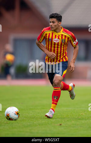 Brayan Vera (Lecce) au cours de la au cours de l'avant-saison match amical entre Lecce 6-0 Virtus Bolzano à Zaccaria Stadium le 25 juillet 2019 à Ortisei, Italie. Credit : Maurizio Borsari/AFLO/Alamy Live News Banque D'Images