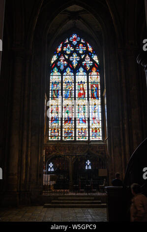 Chartres, France - Nov 2019 - intérieur de la Cathédrale Notre Dame Banque D'Images