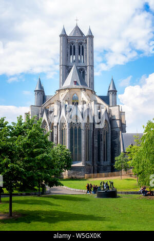 La Cathédrale Saint-Bavon (Vrijdagsmarkt), Gand, Flandre occidentale, Belgique, Europe Banque D'Images