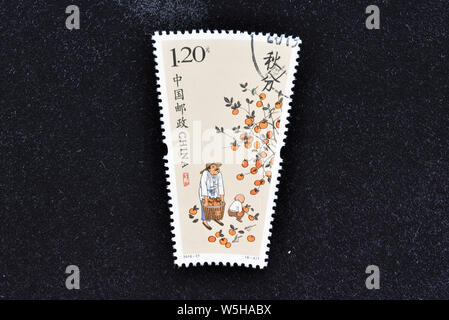 Chine - circa 2018 : timbre imprimé en Chine montre 2018-21 Le 24 termes solaires (6-4), l'Équinoxe d'automne, vers 2018 Banque D'Images
