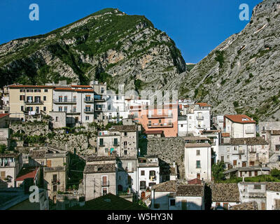 Italie Abruzzes Majella Fara San Martino - le village Banque D'Images