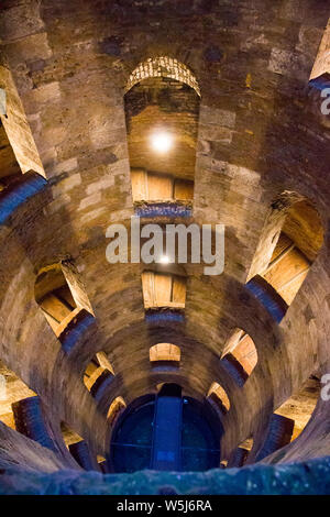 Le Pozzo di San Patrizio (Anglais : Saint Patrick's Well) est un bien historique (16ème siècle) à Orvieto, Ombrie, Italie centrale. Banque D'Images