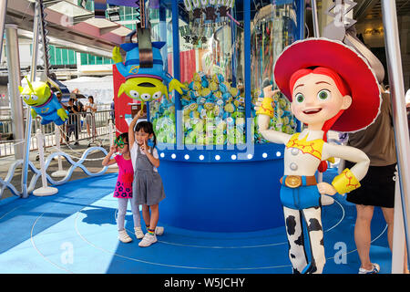 Hong Kong -Juillet 26, 2019 : Le port de Hong Kong s'Cityis avec Disney pour "Toy Story 4" carnaval à thème avec différents jeux et challeng Banque D'Images