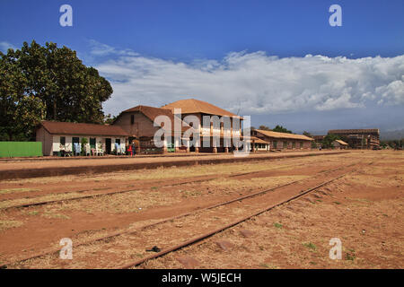 Gare dans la ville de Moshi, Afrique Banque D'Images