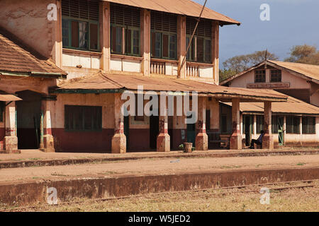 Gare dans la ville de Moshi, Afrique Banque D'Images