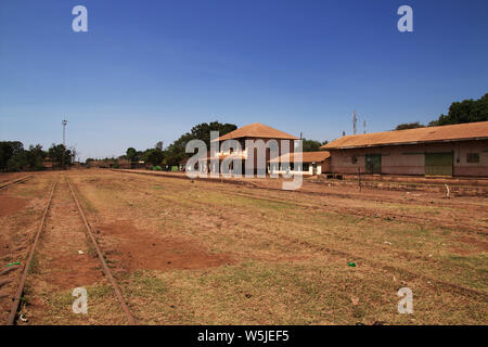 Gare dans la ville de Moshi, Afrique Banque D'Images