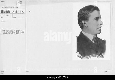 American Red Cross - E à H - Le Colonel John Huston Finley, chef de l'American Red Cross Commission de la Palestine ; la portée et contenu : photographe : American Red Cross Banque D'Images