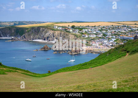 Belle vue de l'espoir et de Hope Cove à partir de la côte dans le sud du Devon Banque D'Images