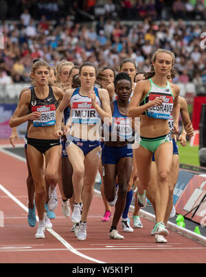 Londres, ANGLETERRE - 20 juillet : Konstanze Klosterhalfen d'Allemagne, Laura Muir et Hannah Segrave de Grande-bretagne en compétition dans le 1500m au cours Da Banque D'Images