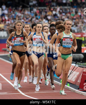 Londres, ANGLETERRE - 20 juillet : Konstanze Klosterhalfen d'Allemagne, Laura Muir et Hannah Segrave de Grande-bretagne en compétition dans le 1500m au cours Da Banque D'Images
