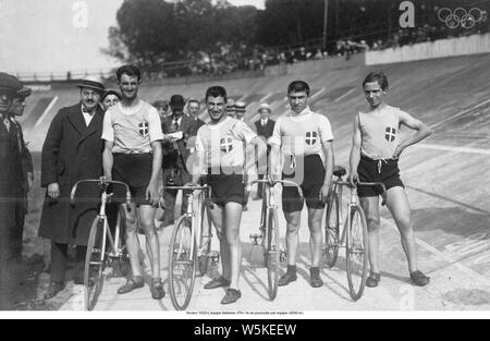 Cyclisme au Jeux Olympiques d'été de 1920, l'équipe italienne, poursuite par équipe. Banque D'Images
