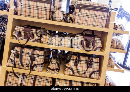 Fort ft. Lauderdale Florida, Coral Springs, Sawgrass Mall, Burberry. Entreprise britannique,luxe,bien habillé,magasin,magasins,entreprises,district,point de vente,haut de gamme Banque D'Images