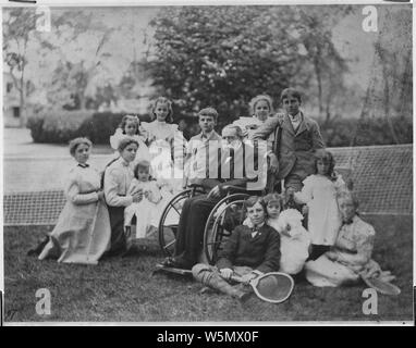 Franklin D. Roosevelt et de son grand-père Delano avec 12 premiers cousins à Fairhaven, Massachusetts Banque D'Images