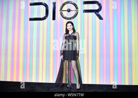 L'actrice chinoise Tian Jing arrive pour le cocktail d'ouverture pour le pop up store de Dior dans la ville de Chengdu, dans le sud-ouest de la province chinoise du Sichuan, 23 Banque D'Images