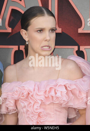 Stranger Things 3 Premiere Saison avec : Millie Bobby Brown Où : Los Angeles, California, United States Quand : 28 Jun 2019 Apega/WENN.com Crédit : Banque D'Images