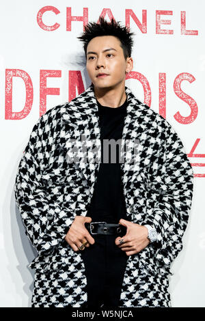 Hong Kong, chanteur et acteur William Chan Wai-ting arrive pour l'exposition Chanel Mademoiselle prive à Shanghai, Chine, le 18 avril 2019. Banque D'Images