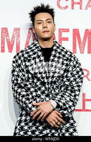 Hong Kong, chanteur et acteur William Chan Wai-ting arrive pour l'exposition Chanel Mademoiselle prive à Shanghai, Chine, le 18 avril 2019. Banque D'Images