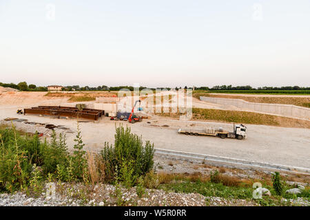 Italie Vénétie Pedemontana Veneta l'autoroute en construction Banque D'Images