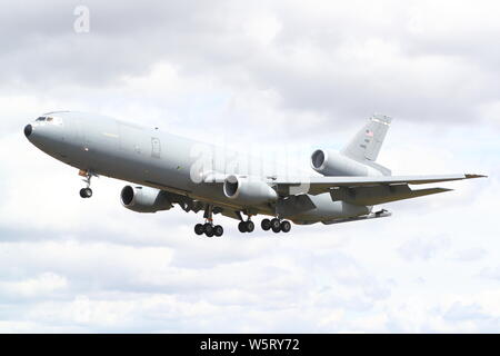 McDonnell Douglas USAF KC-10 aéronefs arrivant à RIAT 2019 à RAF Fairford, Gloucestershire, Royaume-Uni Banque D'Images