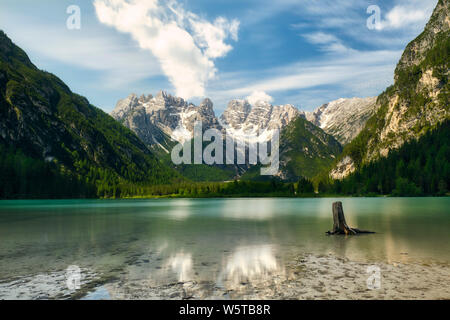 Lago di Landro à Dobbiaco (Dolomites - Italie) Banque D'Images