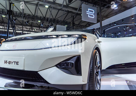 --FILE--A M-octets Concept EV (electric vehicle) de Byton est affiché au cours du Salon Automobile International de Shanghai Pudong à Shanghai, 2018 Banque D'Images