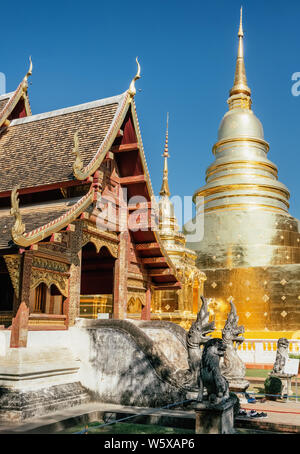 Wat Phra Singh temple à Chiang Mai, Thaïlande. Banque D'Images