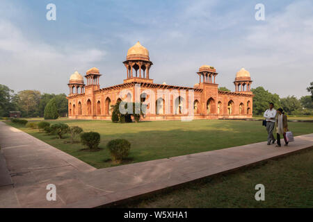 Agra , Uttar Pradesh , Inde , novembre 24.2015 - vue du tombeau d'Imariam -uz-Zamani Banque D'Images