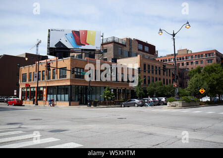 West Randolph et rues halsted nord restaurant row dans haymarket Chicago IL États-unis Banque D'Images