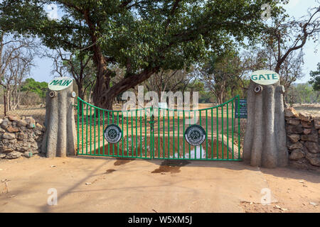 Entrée principale à Tala Gate, Bandhavgarh National Park dans le district Umaria de l'état indien de Madhya Pradesh Banque D'Images