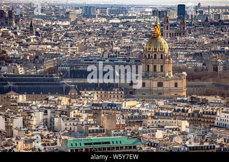 Paysage urbain de Paris vu du haut de la Tour Eiffel Banque D'Images