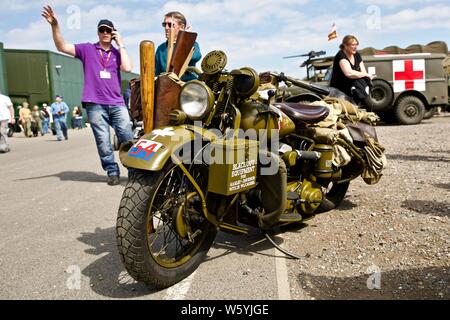World War 2 Moto Harley-Davidson à la Shuttleworth Airshow militaire le 7 juillet 2019 Banque D'Images