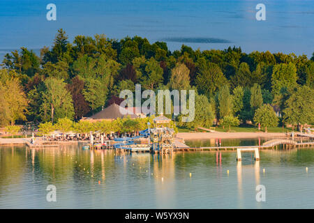 Pörtschach am Wörther See : lac Wörthersee, lido Badehaus dans Werzers , Kärnten, Carinthie, Autriche Banque D'Images
