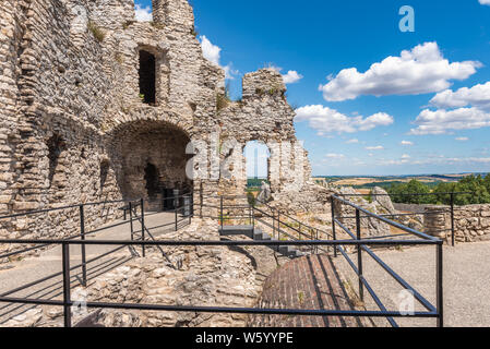 Ruines du château d'Ogrodzieniec Jurassique polonais dans la région de Highland, Silésie, Pologne, Europe Banque D'Images