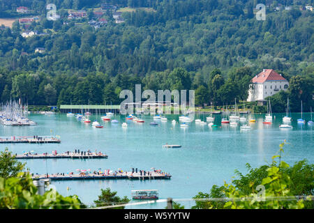 Klagenfurt am Wörthersee : lac Wörthersee, lido Klagenfurt, Maria Loretto Château de , Kärnten, Carinthie, Autriche Banque D'Images