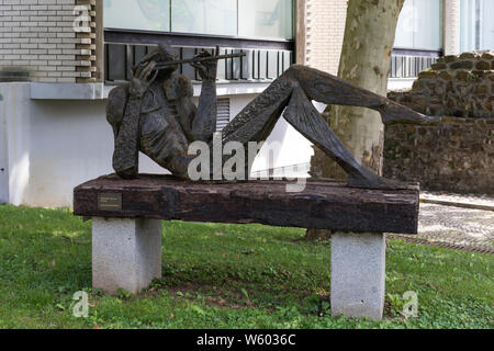 Sculpture en bronze de Pan jouant de la flûte - Ljubljana, Slovénie. Sculpture Auteur : Stojan Batic Banque D'Images