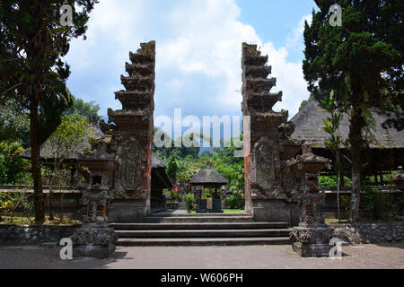 Pura Luhur Batukaru est un temple hindou à Tabanan, Bali, Indonésie, Asie Banque D'Images