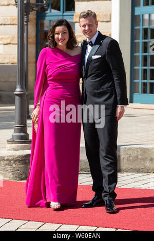 Dorothee Bär mit Ehemann Oliver Bär bei der Eröffnung der Richard-Wagner-Festspiele 2019 mit der Premiere der Oper 'Tannhäuser' im Bayreuther Festspie Banque D'Images