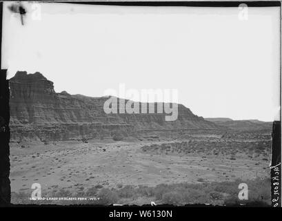 Bad Lands sur Noir's Fork, Uinta County, Wyoming Banque D'Images