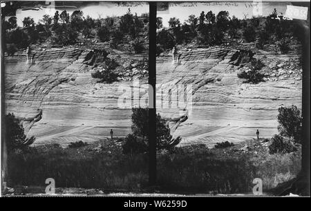 Lits de grès, 3-LACS CANYON, Kanab, Utah ; notes générales : photographié par William Bell dans le cadre de l'enquête 1872 Wheeler. Banque D'Images