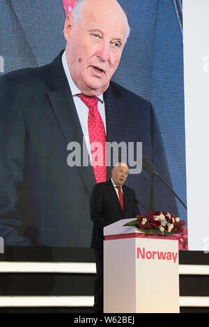 Le roi norvégien Harald V prononce le discours au Sommet des affaires 2018 Norway-China : Pionnier des solutions durables à Beijing, Chine, 16 Octobre Banque D'Images