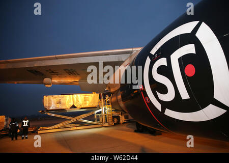 --FILE--un Boeing 767 cargo de SF Jet Airlines est photographié à Nantong Xingdong dans l'Aéroport International de la ville de Nantong, province du Jiangsu en Chine de l'Est, 14 Banque D'Images