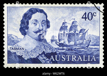 Australie - VERS 1966 : timbre imprimé dans l'Australie montre Abel Tasman et de bateau, marin, explorateur et commerçant, vers 1966. Banque D'Images