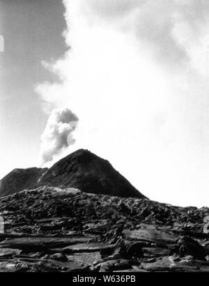 Eva Braun Collection (album 5) - Mt. Le Vésuve Pompéi Italie ca. fin des années 1930 Banque D'Images