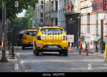 Les taxis jaunes à Istanbul Banque D'Images