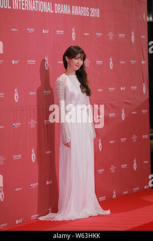 L'actrice et modèle sud-coréen Jung Hye-sung arrive sur le tapis rouge pour le 13e Prix International de Théâtre 2018 à Séoul, Corée du Sud, 3 Sep Banque D'Images